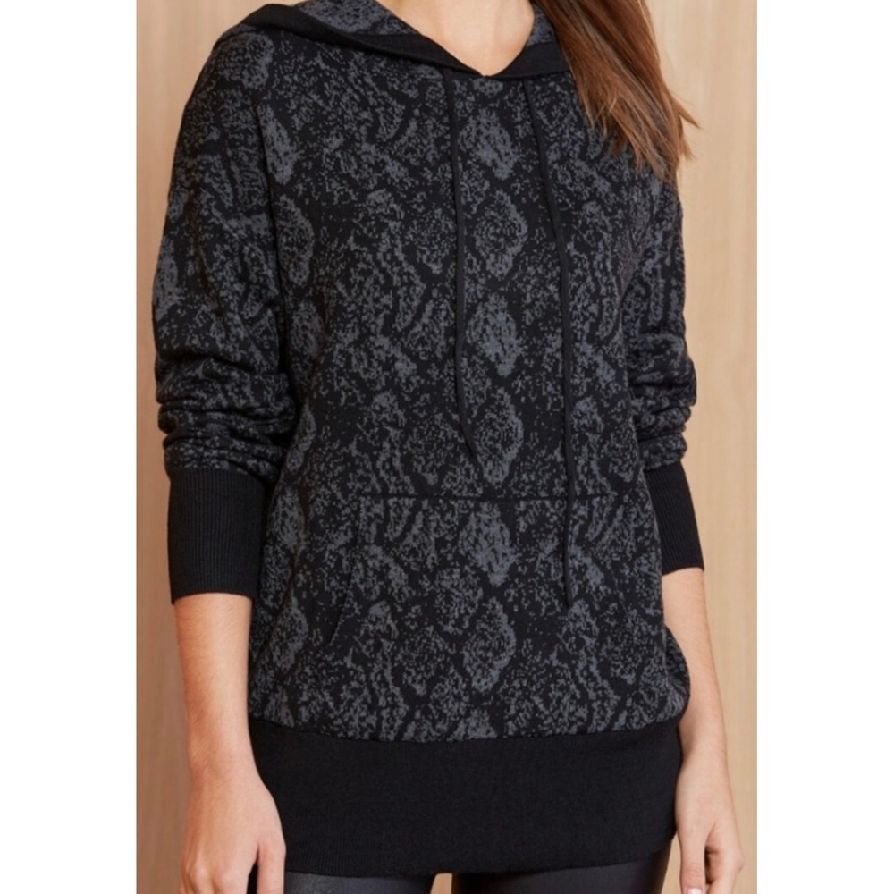 John + Jenn Dylan Python Gray Black Snakeskin Knit Pullover Hoodie Sweater